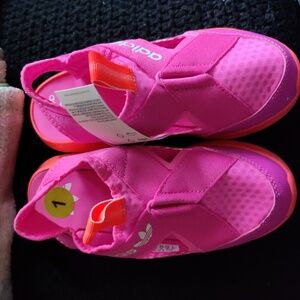 Size 1 Girls Adidas pull on sandal